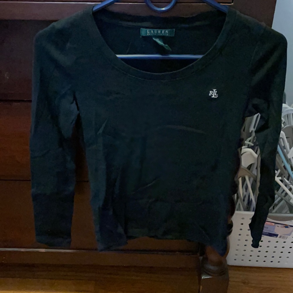 Long sleeve black tee